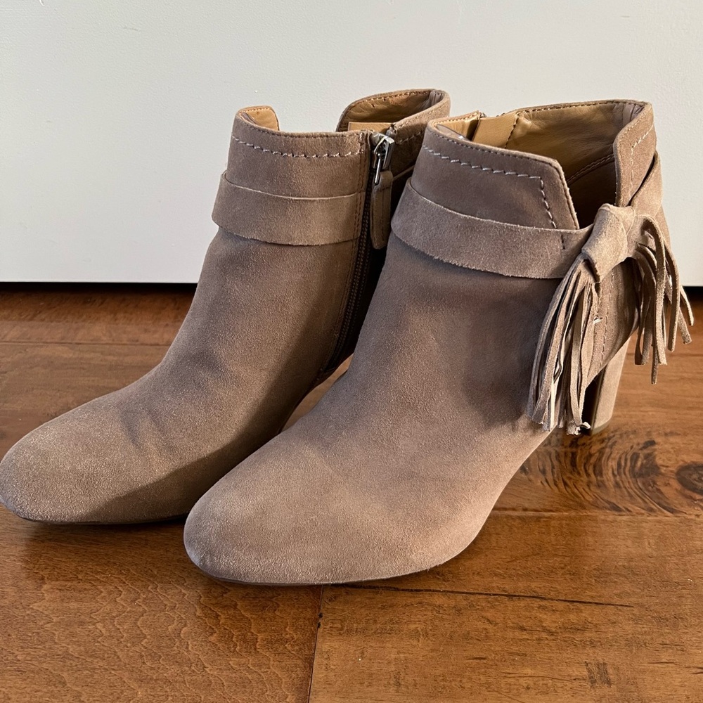 Franco Sarto Tan Heeled Booties w/ Fringe Detail - Size 10